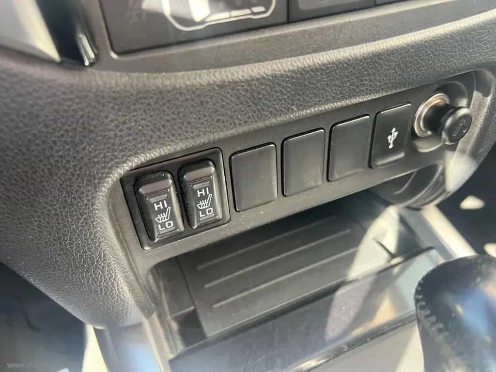 Mitsubishi L200 L200 2.4 DI-D/181CV DC Int. Hp Mivec 10/2018-photo-14
