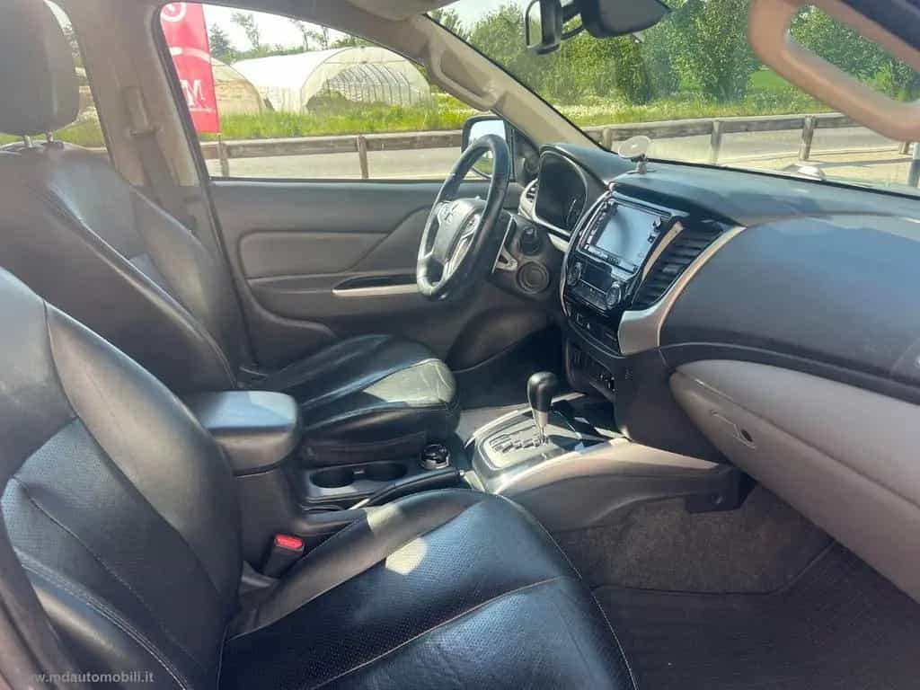 Mitsubishi L200 L200 2.4 DI-D/181CV DC Int. Hp Mivec 10/2018-photo-7