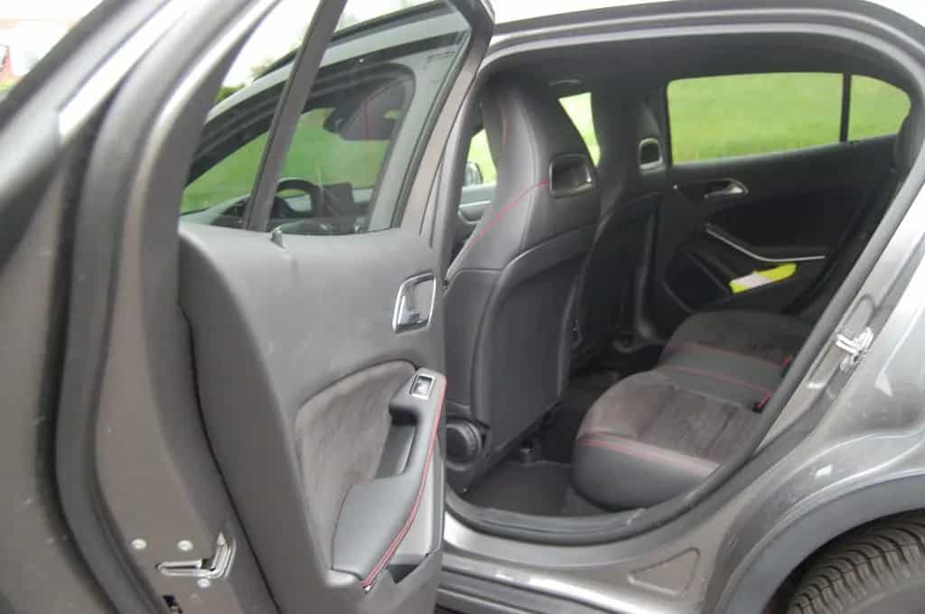Mercedes-Benz GLA-Class 220 4MATIC DCT - AMG-Line - Pano+AHK 04/2020-photo-10