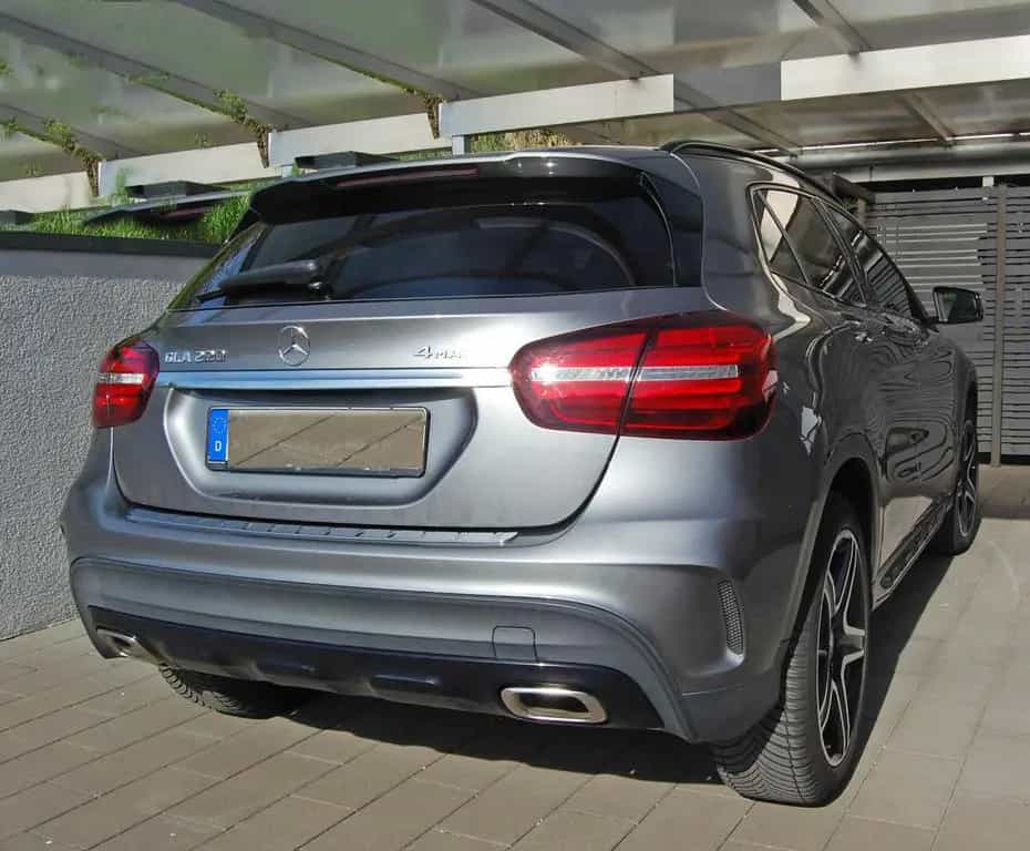 Mercedes-Benz GLA-Class 220 4MATIC DCT - AMG-Line - Pano+AHK 04/2020-photo-4