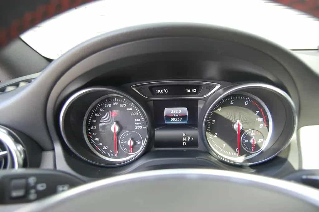 Mercedes-Benz GLA-Class 220 4MATIC DCT - AMG-Line - Pano+AHK 04/2020-photo-6