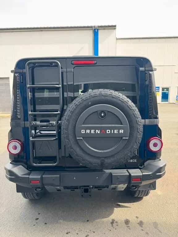 INEOS Grenadier Station Wagon Fieldmaster Edition null-photo-3