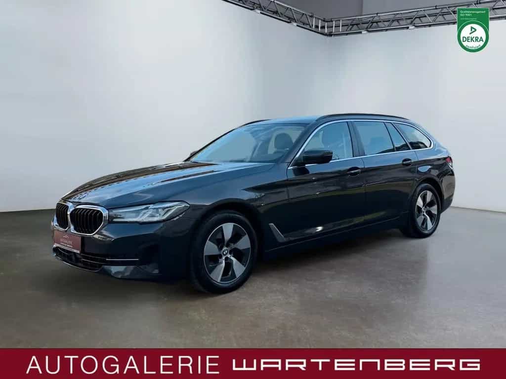 BMW 5 Series 520d Touring/LIVE COC PROF/1.HAND/AHK/ACC/HUD/ 09/2021-photo-0
