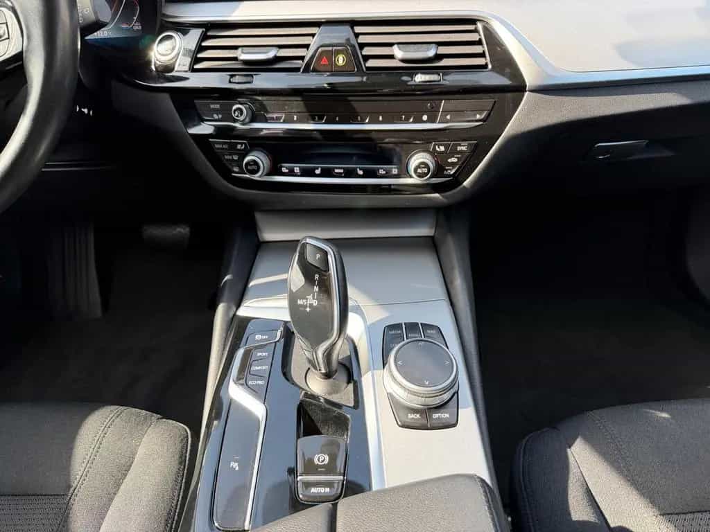BMW 5 Series 520d Touring/LIVE COC PROF/1.HAND/AHK/ACC/HUD/ 09/2021-photo-12