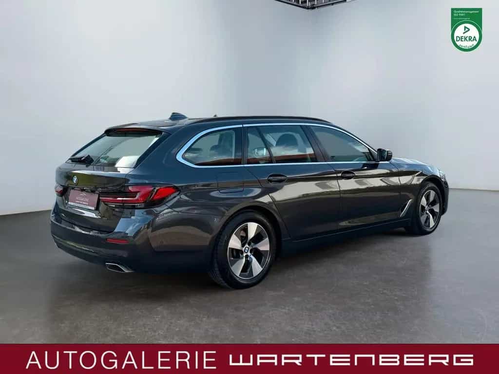 BMW 5 Series 520d Touring/LIVE COC PROF/1.HAND/AHK/ACC/HUD/ 09/2021-photo-4