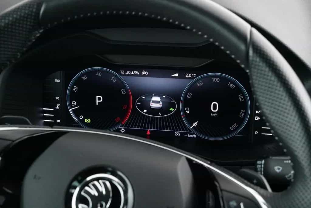 Skoda Karoq SPORTLINE 1.5TSI DSG VOLL-LED+SITZHZG+NAVI 03/2022-photo-17