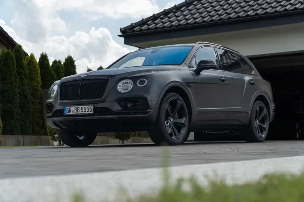 Bentley Bentayga ONYX 4.0 V8 4WD Erste Hand  LED VIP 08/2018-photo-0
