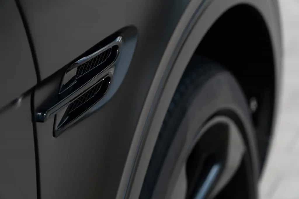 Bentley Bentayga ONYX 4.0 V8 4WD Erste Hand  LED VIP 08/2018-photo-27