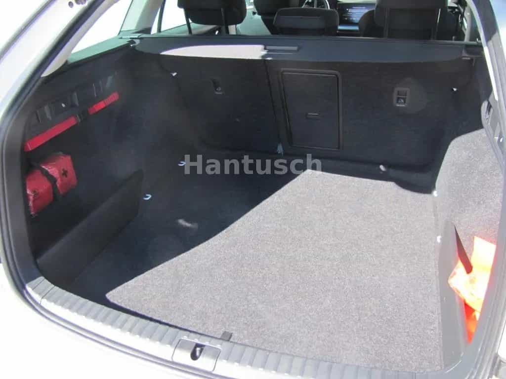 Skoda Octavia Combi Clever 2.0 TDI 150PS DSG 09/2022-photo-4