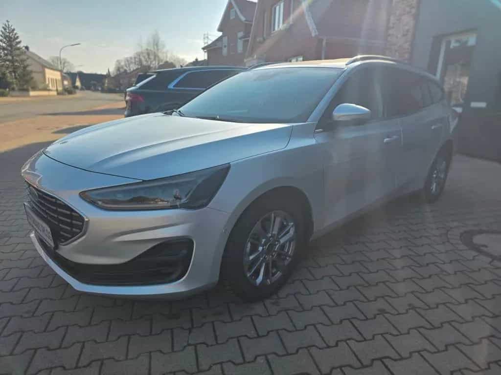 Ford Focus Turnier 1,5 Ecoblue Titanium 03/2023-photo-1