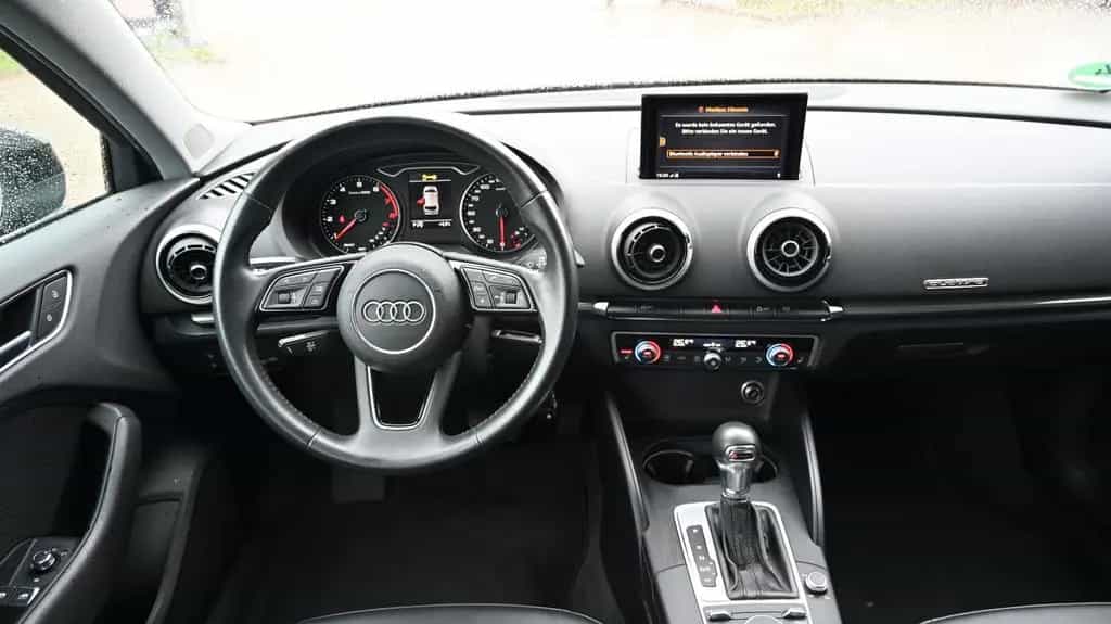 Audi A3 Sportback 40 TFSI quattro design *XENON*TOP 02/2019-photo-10