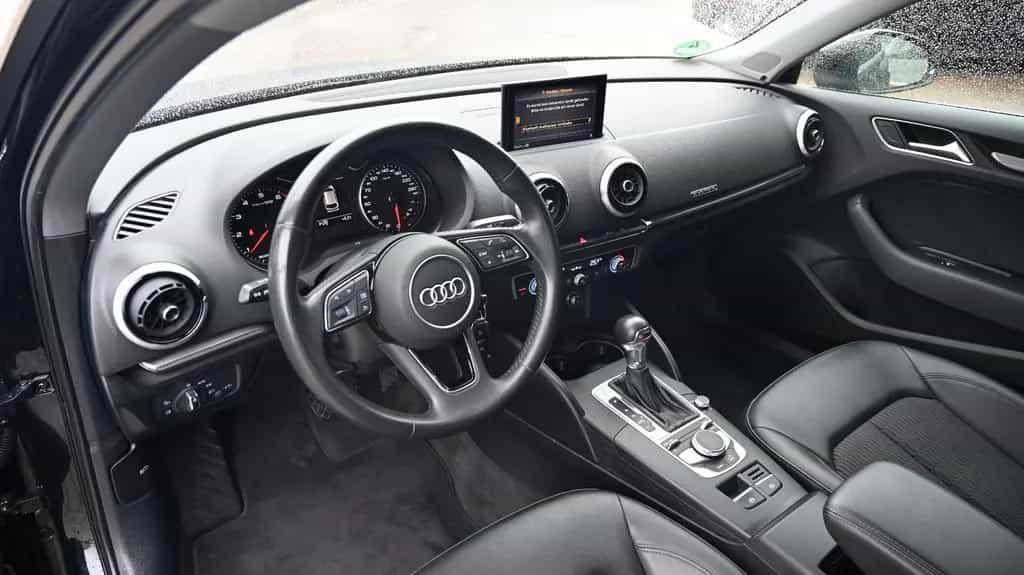 Audi A3 Sportback 40 TFSI quattro design *XENON*TOP 02/2019-photo-11