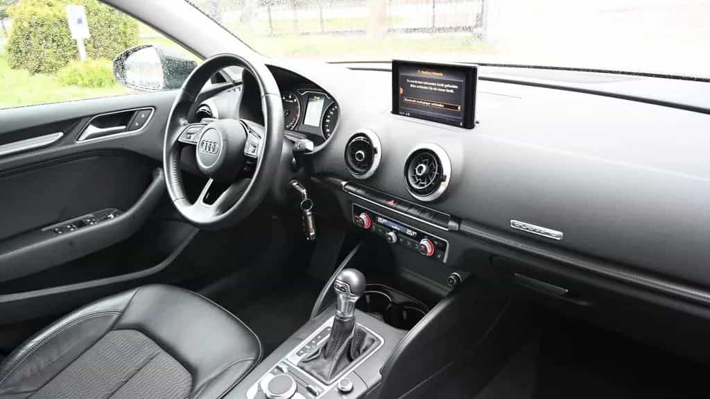 Audi A3 Sportback 40 TFSI quattro design *XENON*TOP 02/2019-photo-17