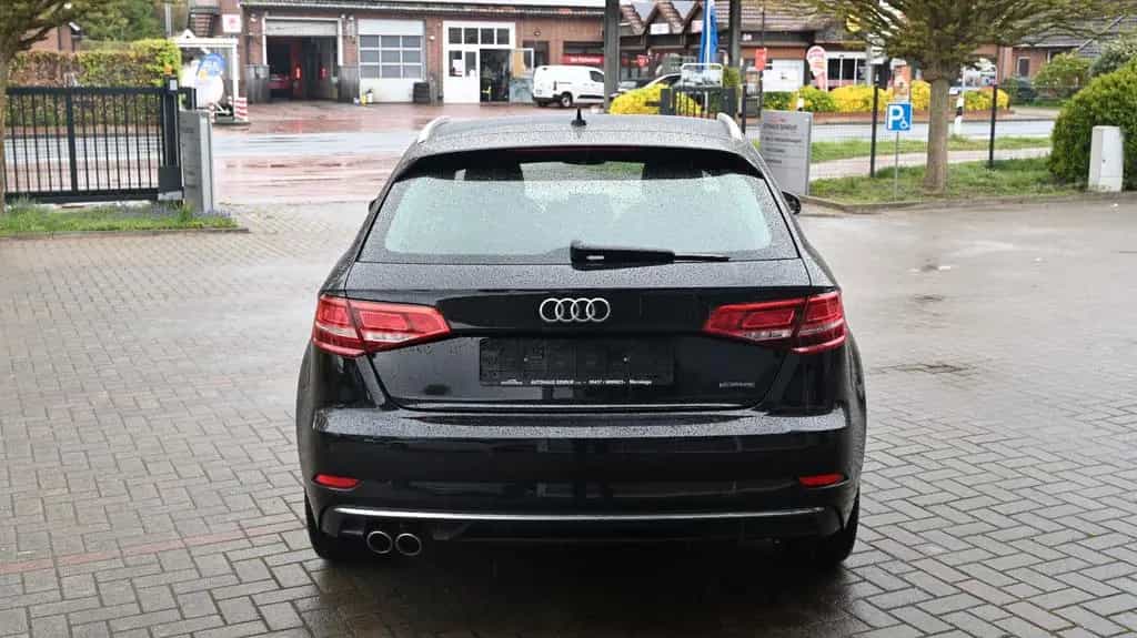 Audi A3 Sportback 40 TFSI quattro design *XENON*TOP 02/2019-photo-4