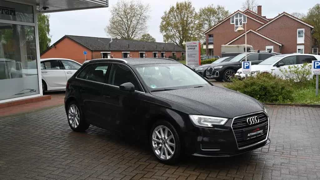 Audi A3 Sportback 40 TFSI quattro design *XENON*TOP 02/2019-photo-7