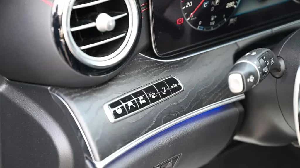 Mercedes-Benz E-Class 53 AMG 4Matic+ / SPUR / LED / 360° / SPORT 12/2018-photo-20