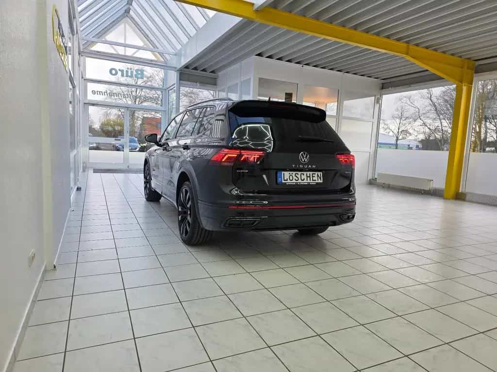 Volkswagen Tiguan Allspace R-Line 4Motion Black Style Pano 12/2022-photo-10