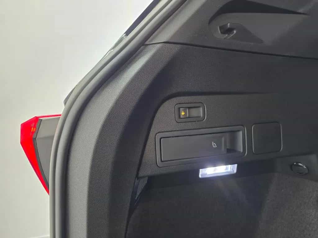 Volkswagen Tiguan Allspace R-Line 4Motion Black Style Pano 12/2022-photo-17