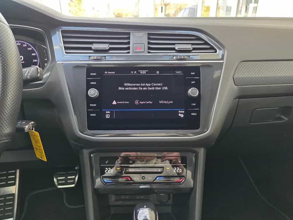 Volkswagen Tiguan Allspace R-Line 4Motion Black Style Pano 12/2022-photo-38