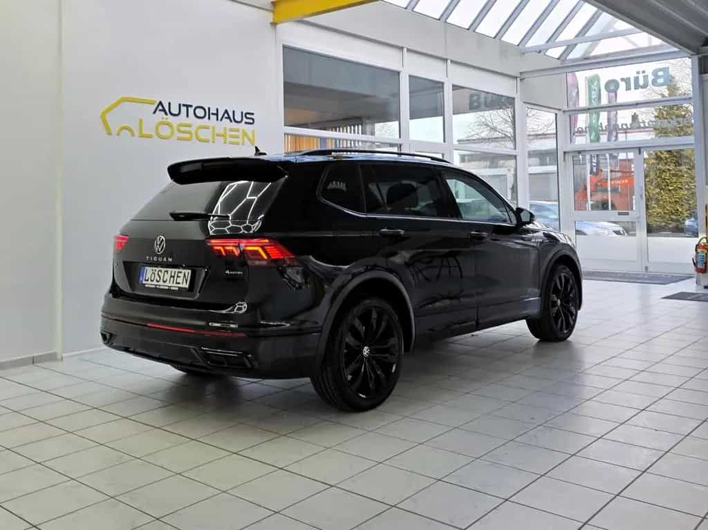 Volkswagen Tiguan Allspace R-Line 4Motion Black Style Pano 12/2022-photo-8