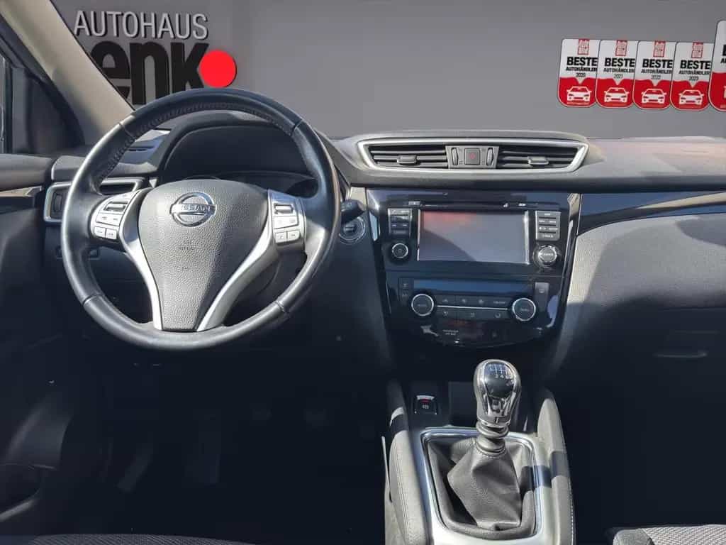 Nissan Qashqai 1.6 N-Connecta *Navi/SHZ/360°/Pano/AHK* 12/2016-photo-10