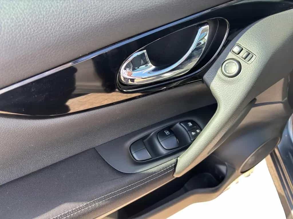 Nissan Qashqai 1.6 N-Connecta *Navi/SHZ/360°/Pano/AHK* 12/2016-photo-12