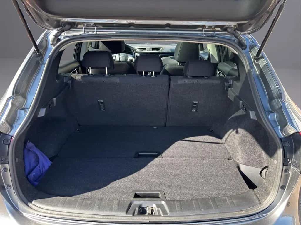 Nissan Qashqai 1.6 N-Connecta *Navi/SHZ/360°/Pano/AHK* 12/2016-photo-14