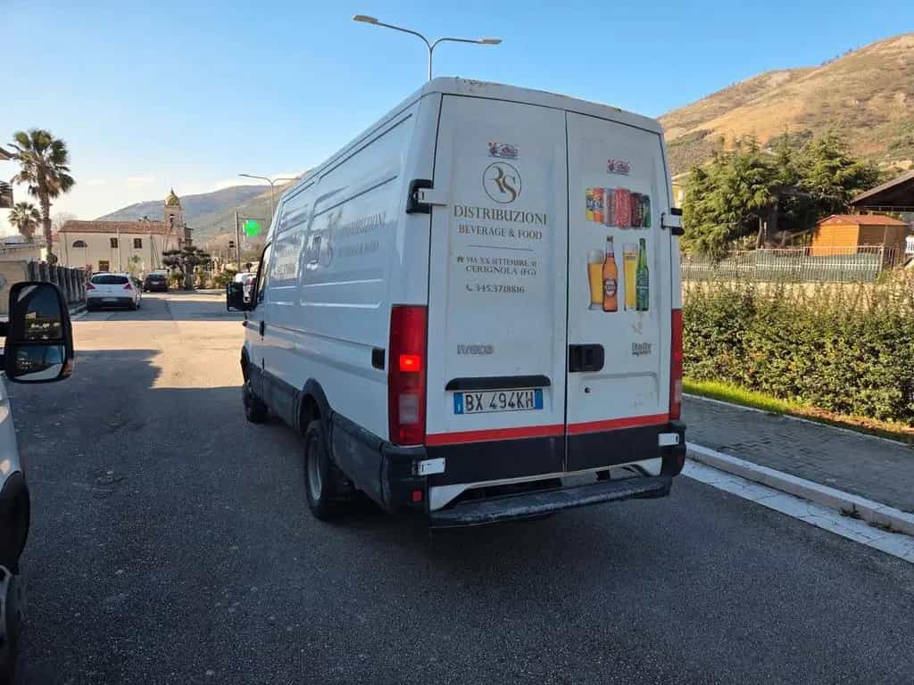 Iveco Daily 35S11VP 2.8 TDI PC-TM Furgone PATENT 03/2002-photo-4