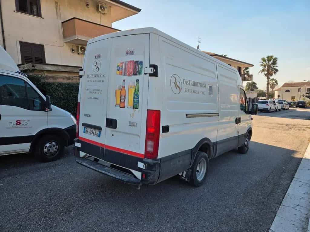 Iveco Daily 35S11VP 2.8 TDI PC-TM Furgone PATENT 03/2002-photo-6