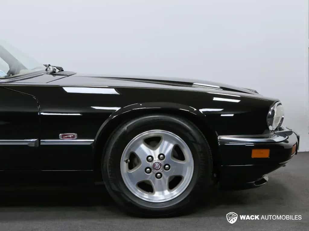 Jaguar XJS 4.0L BVA CABRIOLET / FAIBLE KILOMÉTRAGE 08/1995-photo-1