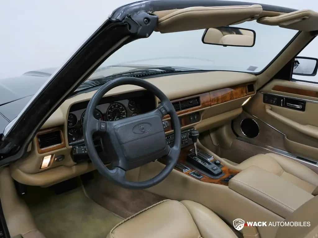 Jaguar XJS 4.0L BVA CABRIOLET / FAIBLE KILOMÉTRAGE 08/1995-photo-15