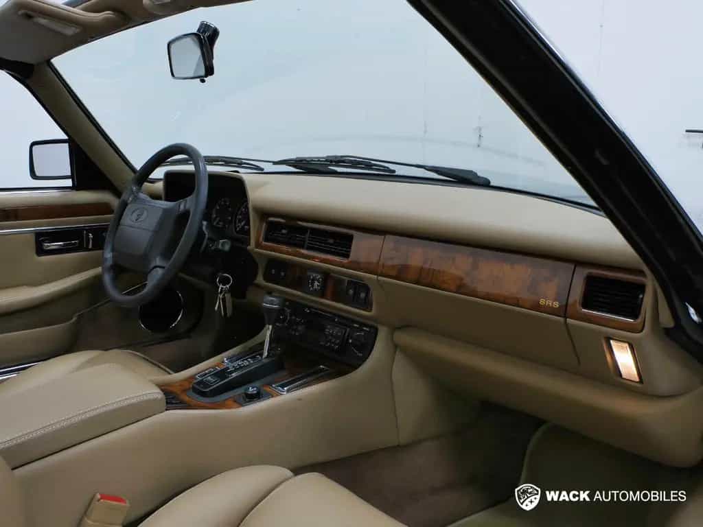 Jaguar XJS 4.0L BVA CABRIOLET / FAIBLE KILOMÉTRAGE 08/1995-photo-18