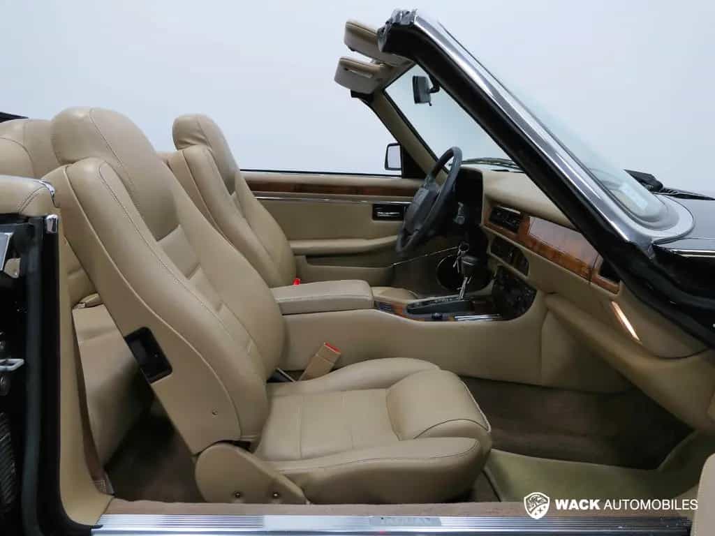 Jaguar XJS 4.0L BVA CABRIOLET / FAIBLE KILOMÉTRAGE 08/1995-photo-19