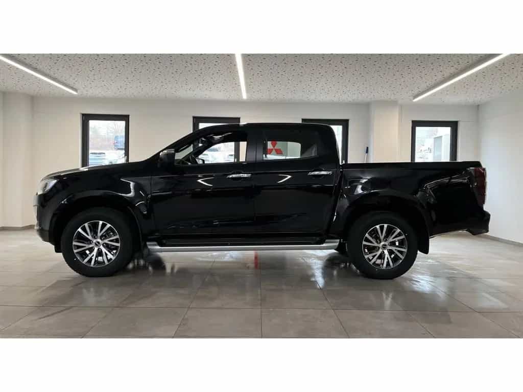 Isuzu D-Max 1.9L DoubleCab 4x4 LSE LED ACC PDC Kamera 03/2026-photo-1