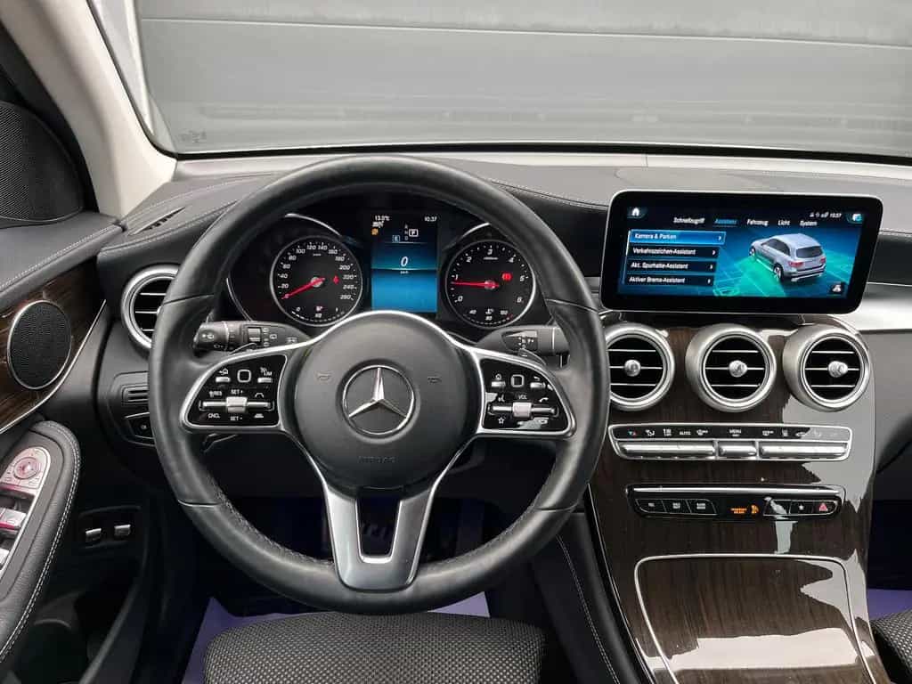 Mercedes-Benz GLC-Class 220D 4MATIC ACC MASSAGE 360° LANE ASSIST SHZ 09/2019-photo-1