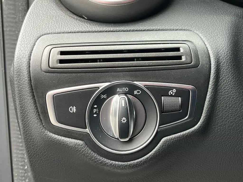 Mercedes-Benz GLC-Class 220D 4MATIC ACC MASSAGE 360° LANE ASSIST SHZ 09/2019-photo-35