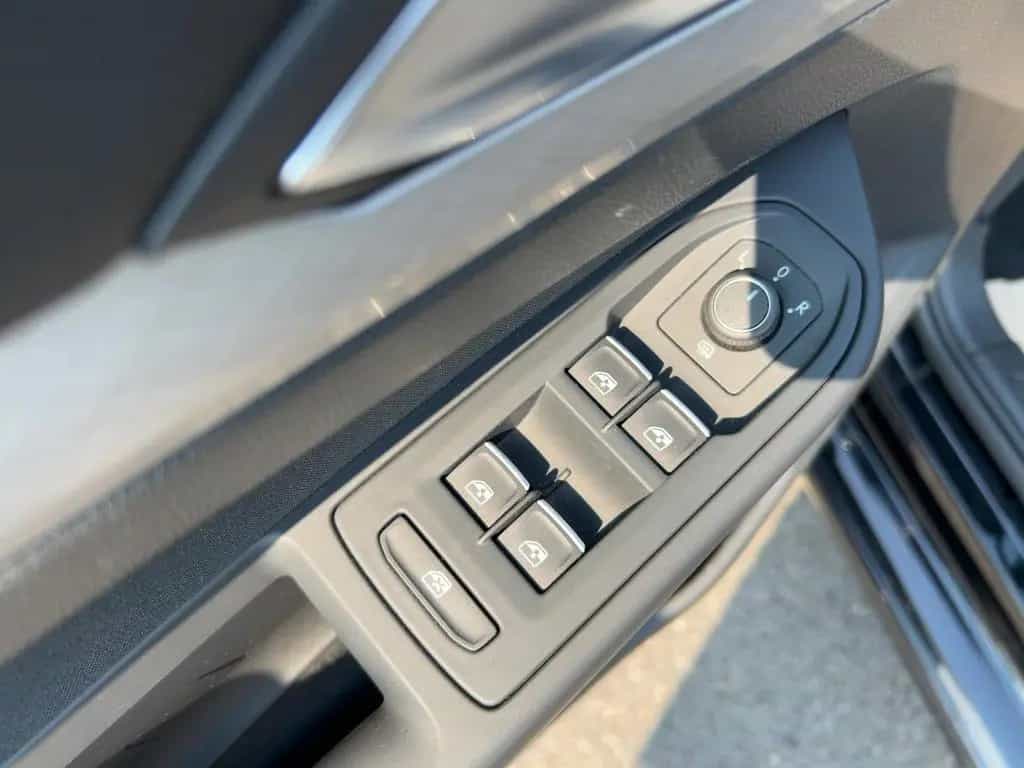 Volkswagen Golf VIII Life 1.0 TSI APP+VIRT+ACC+NAVI+SHZ+PDC 09/2020-photo-12