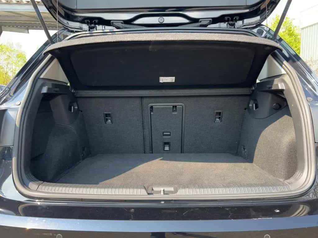 Volkswagen Golf VIII Life 1.0 TSI APP+VIRT+ACC+NAVI+SHZ+PDC 09/2020-photo-5