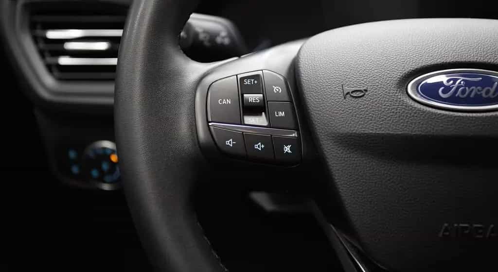 Ford Focus Turnier COOL & CONNECT*NAVI*SITZHEIZ+LENKR 06/2021-photo-20