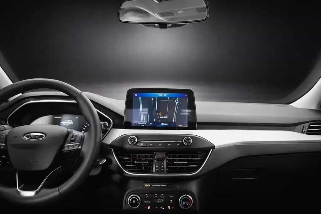 Ford Focus Turnier COOL & CONNECT*NAVI*SITZHEIZ+LENKR 06/2021-photo-8