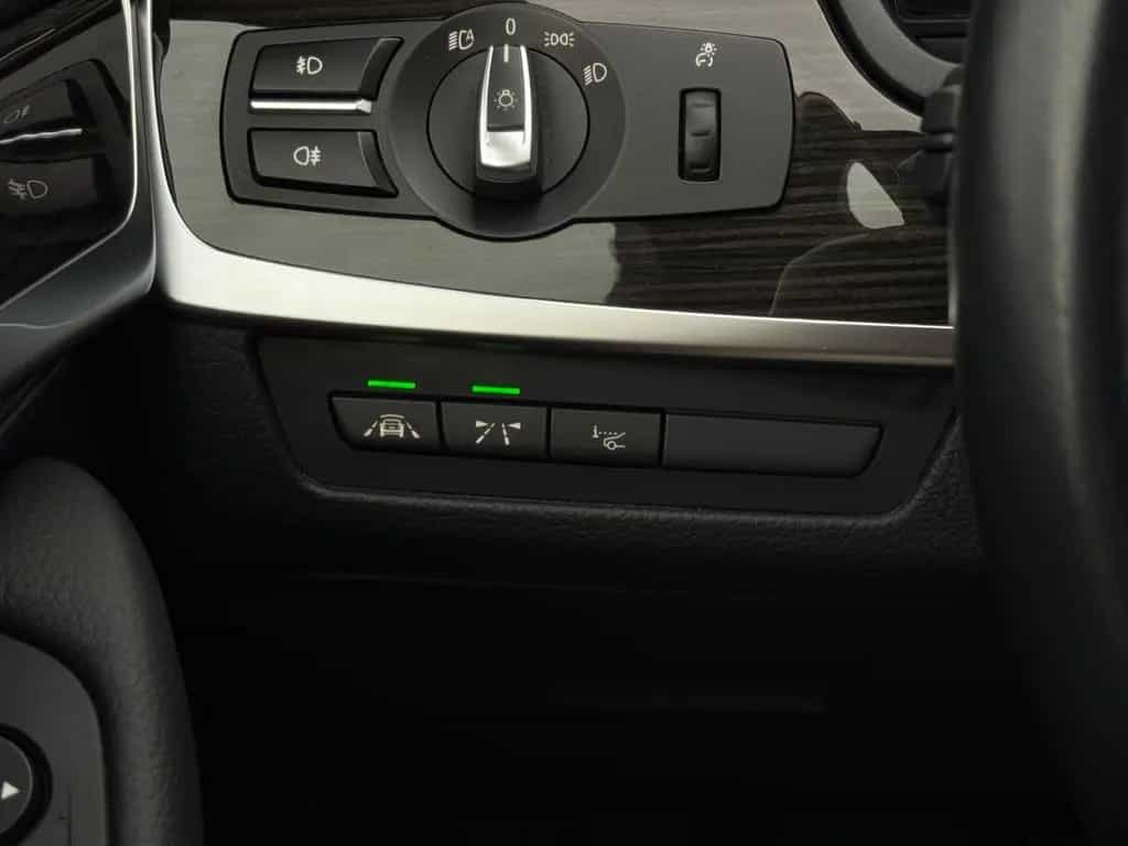 BMW 5 Series 520d xDrive*LUXURY LINE*GARANTIE*KAMERA* 01/2017-photo-21