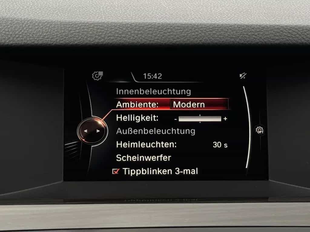 BMW 5 Series 520d xDrive*LUXURY LINE*GARANTIE*KAMERA* 01/2017-photo-32