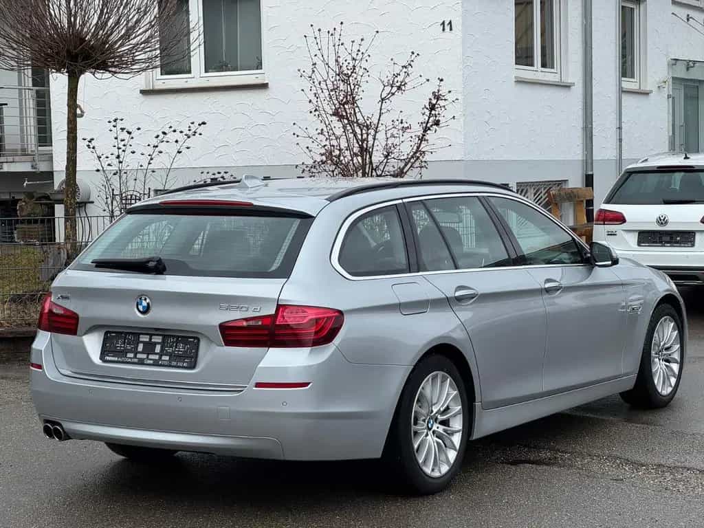BMW 5 Series 520d xDrive*LUXURY LINE*GARANTIE*KAMERA* 01/2017-photo-7