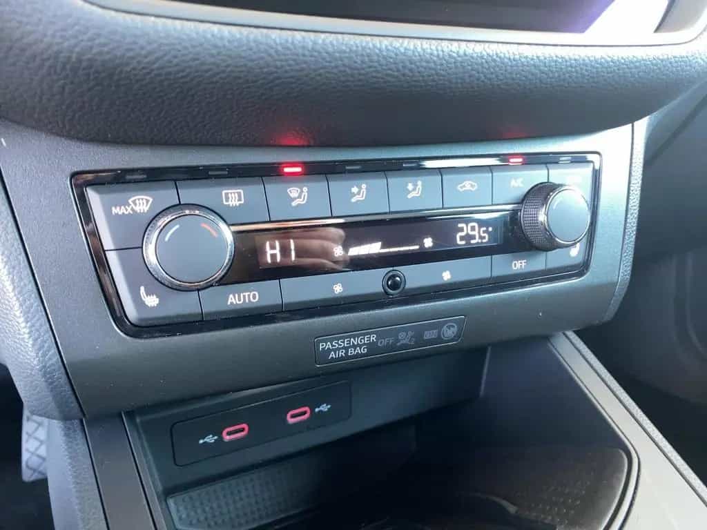 Seat Ibiza FR *ACC*LED*Kamera*Apple*SHZ*Navi*PDC*DAB* 11/2021-photo-17