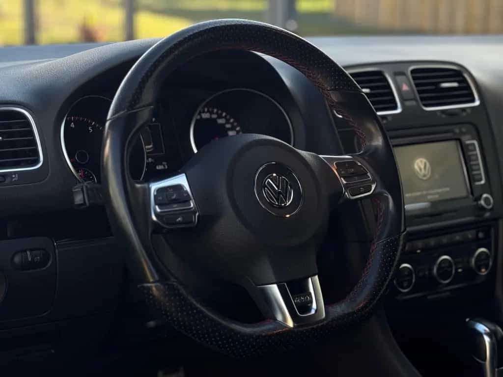 Volkswagen Golf 6 GTI Cabriolet 2.0*GARANTIE*8-FACH*AHK*KAM 03/2015-photo-27
