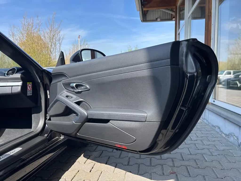 Porsche Boxster 718 BRD PDK Sport Chrono Bose R-Cam 10/2016-photo-18