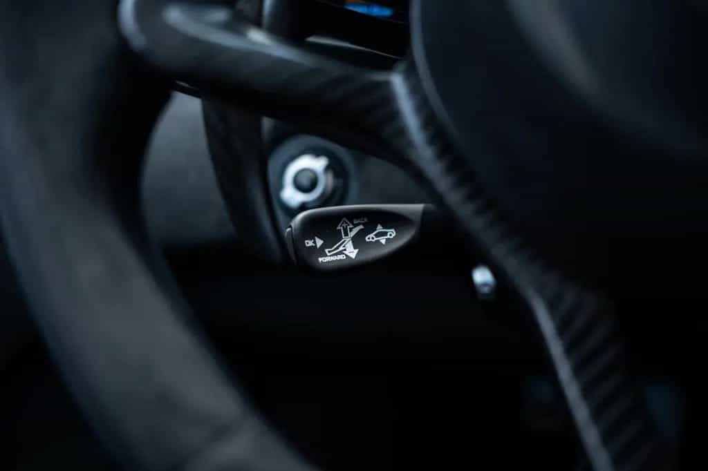 McLaren 675LT 05/2016-photo-20