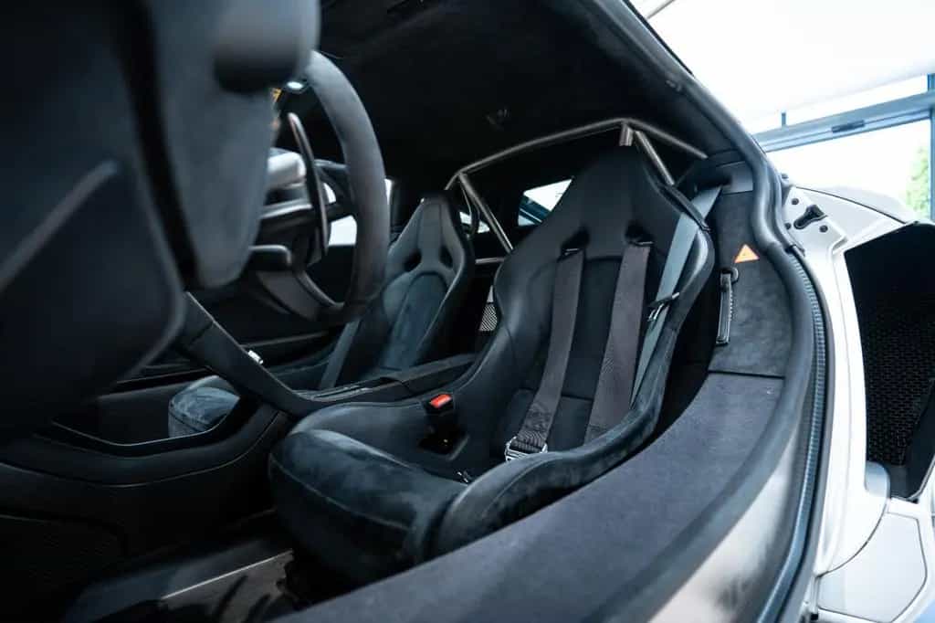 McLaren 675LT 05/2016-photo-23