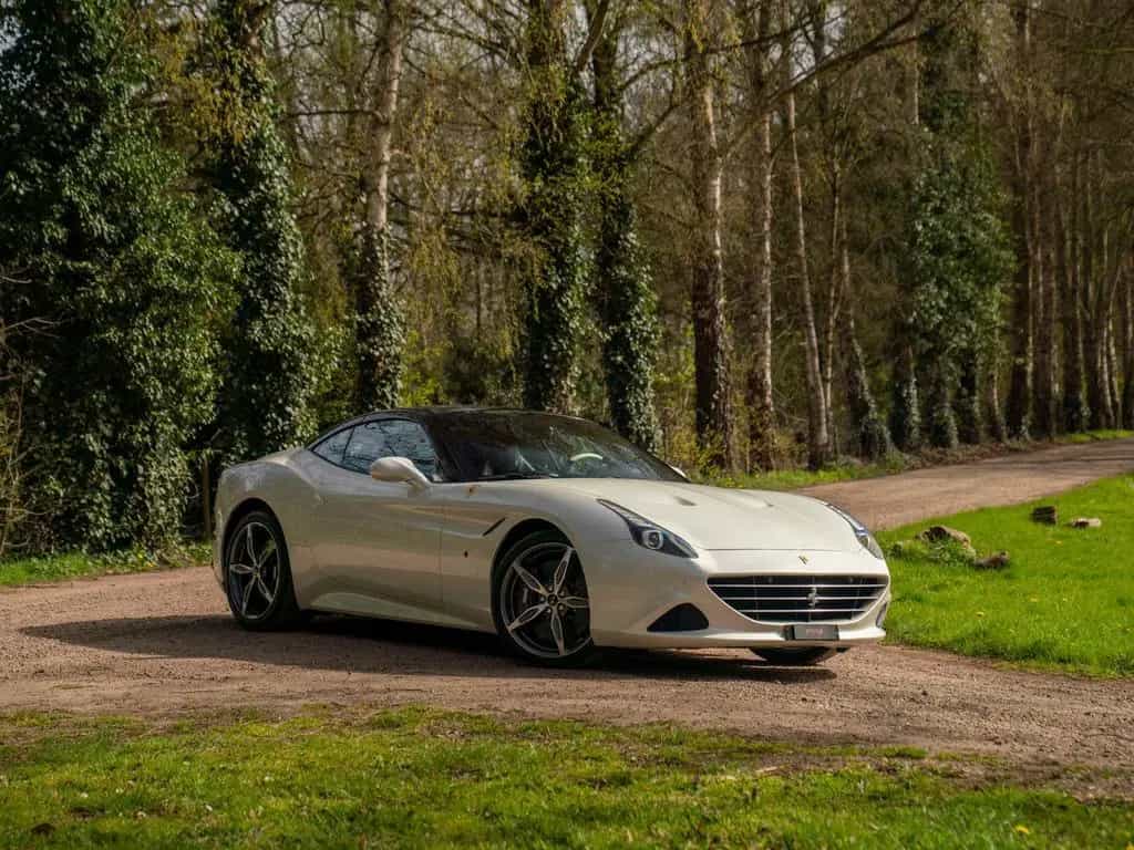 Ferrari California 3.9 T HELE | Atelier Car | Bianco Ita 03/2015-photo-2