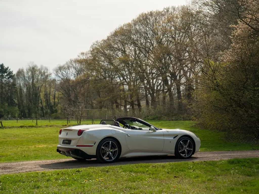 Ferrari California 3.9 T HELE | Atelier Car | Bianco Ita 03/2015-photo-25